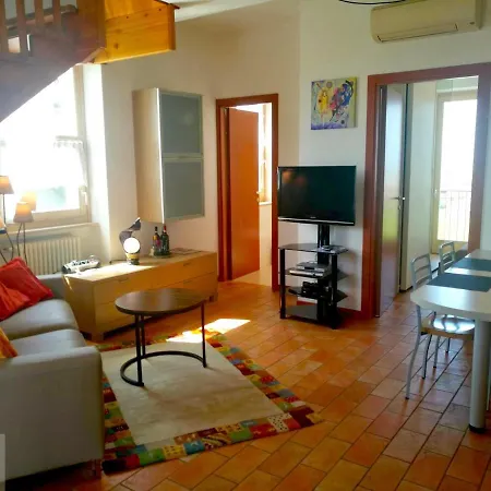Casa Chiare - Immobiliare Azzurra *