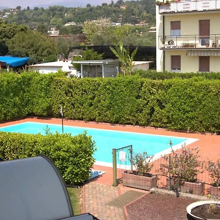 Casa Chiare - Immobiliare Azzurra *